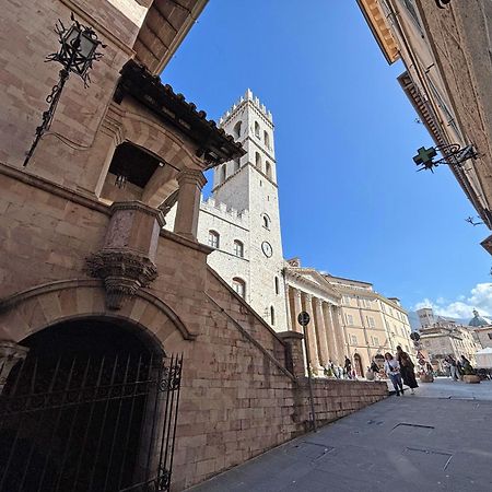 La Loggia Di Portica Residenza Storica Nel Centro Di Assisi Lejlighed Eksteriør billede