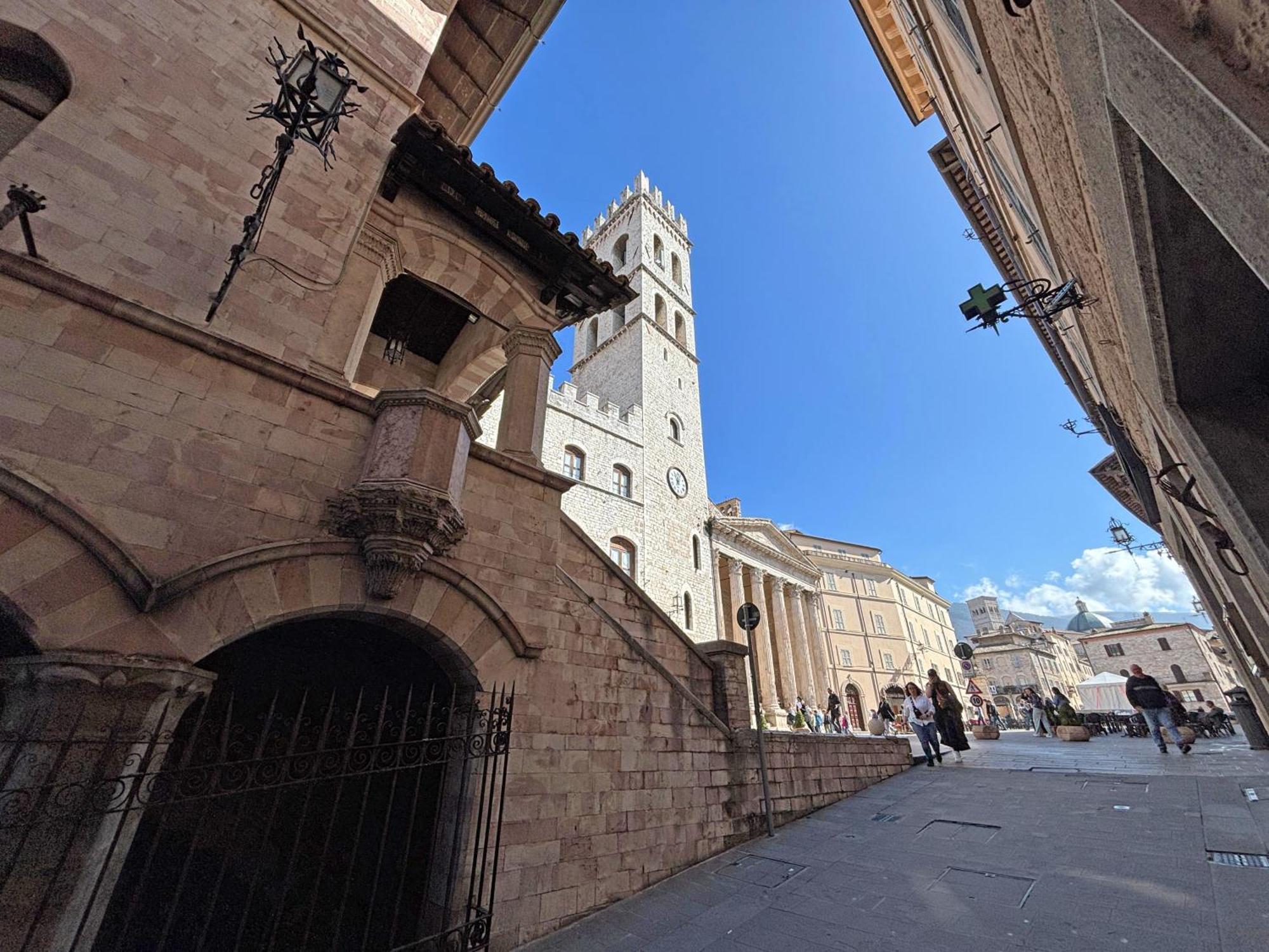 La Loggia Di Portica Residenza Storica Nel Centro Di Assisi Lejlighed Eksteriør billede